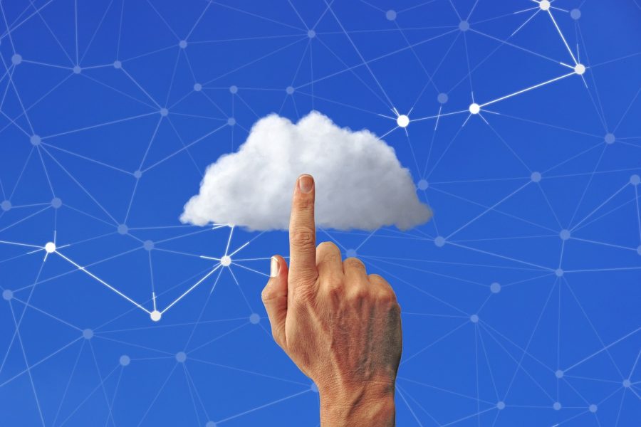 scopri il cloud computing: una soluzione innovativa che permette di archiviare, gestire e accedere ai dati e alle applicazioni tramite internet. semplifica la tua vita digitale e potenzia la tua attività con servizi scalabili e flessibili.