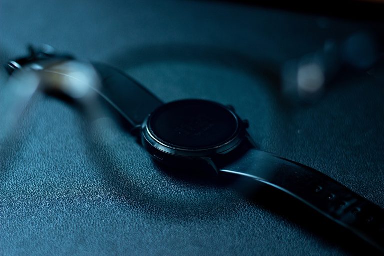 scopri la nostra collezione di smartwatch innovativi, progettati per semplificare la tua vita quotidiana. monitora la tua attività fisica, ricevi notifiche e resta connesso ovunque tu sia.