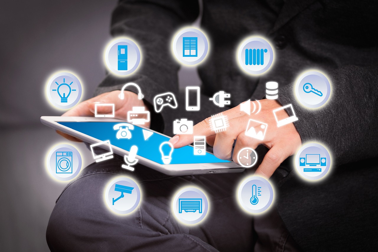 scopri il futuro della tecnologia domestica con le soluzioni smart home. rendi la tua casa più intelligente e connessa, migliorando comfort, sicurezza ed efficienza energetica.