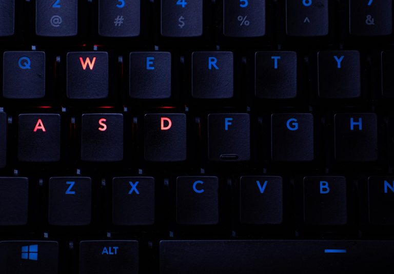 scopri i migliori dispositivi audio per gaming! potenzia la tua esperienza di gioco con cuffie, altoparlanti e sistemi surround progettati per offrire un suono cristallino e un'immersione totale.